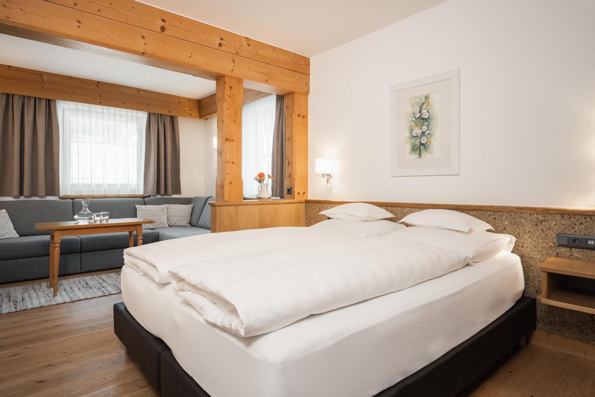 Jochum Hotel Garni Fiss Eksteriør billede